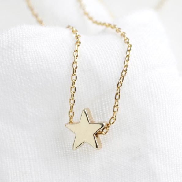 gold-star-bead-necklace-4x3a9339-900×900